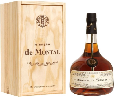 packshot DE MONTAL Armagnac Vintage 1971